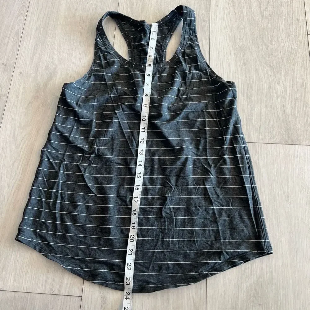 Lululemon women’s top size s